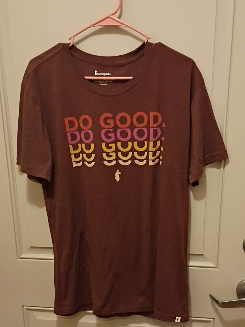 Cotopaxi Women's XL Do Good Tshirt